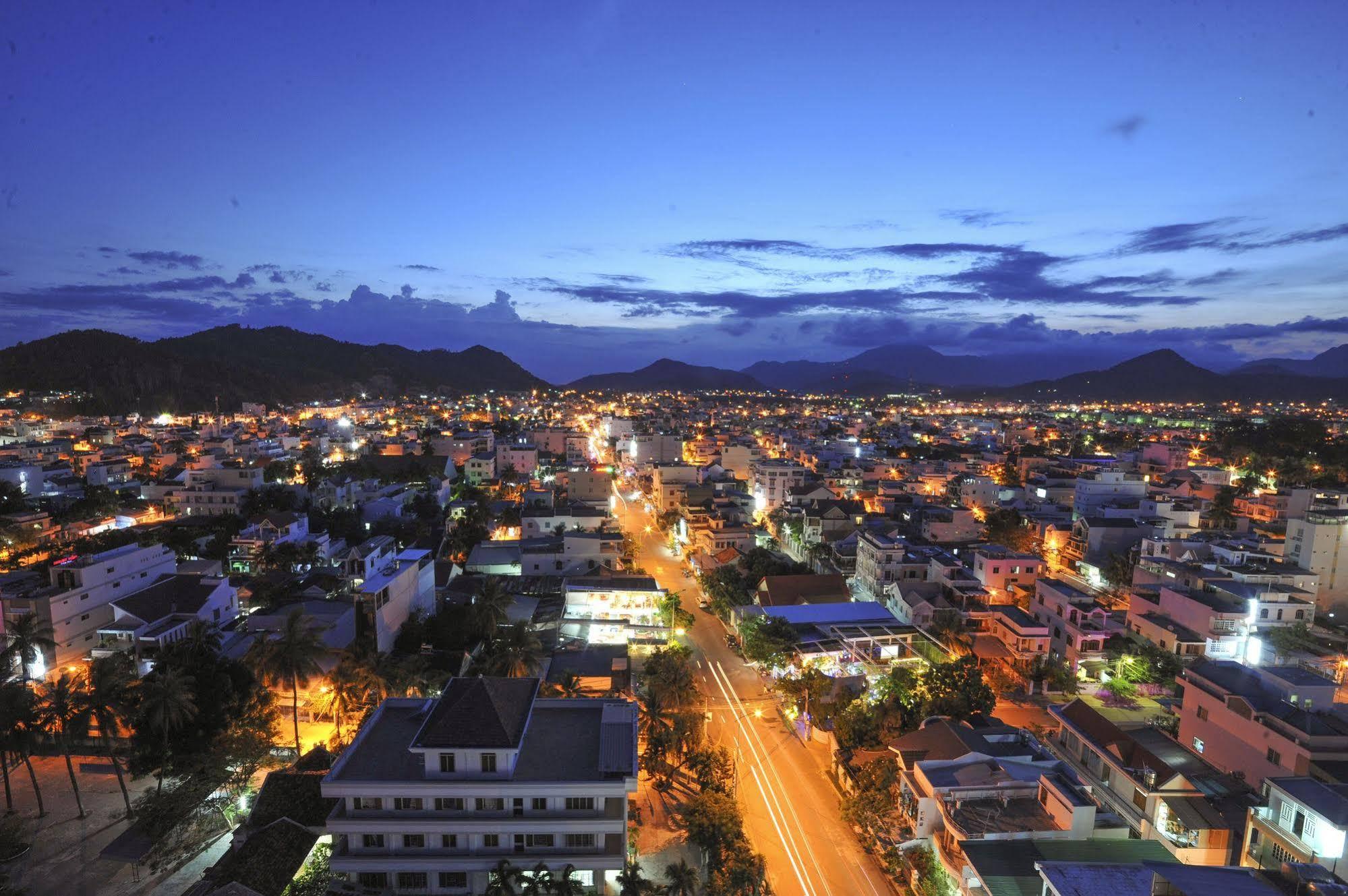 Seasing Boutique Hotel Nha Trang Exterior photo