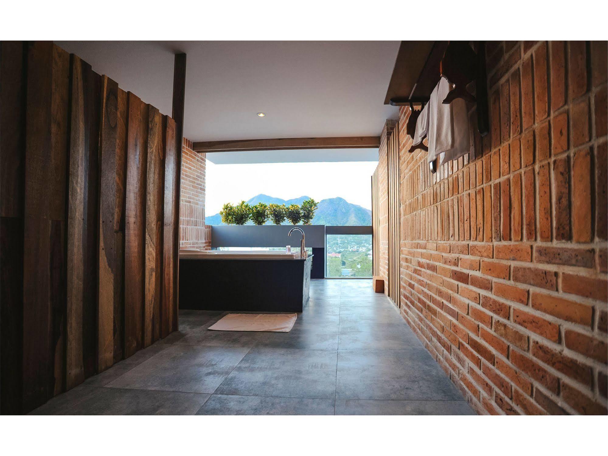 Seasing Boutique Hotel Nha Trang Exterior photo